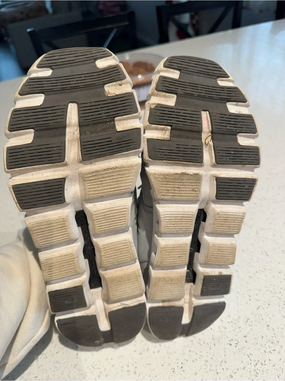 On Running Cloud Women’s  Running Shoes - Light Gray - Picture 2 of 6